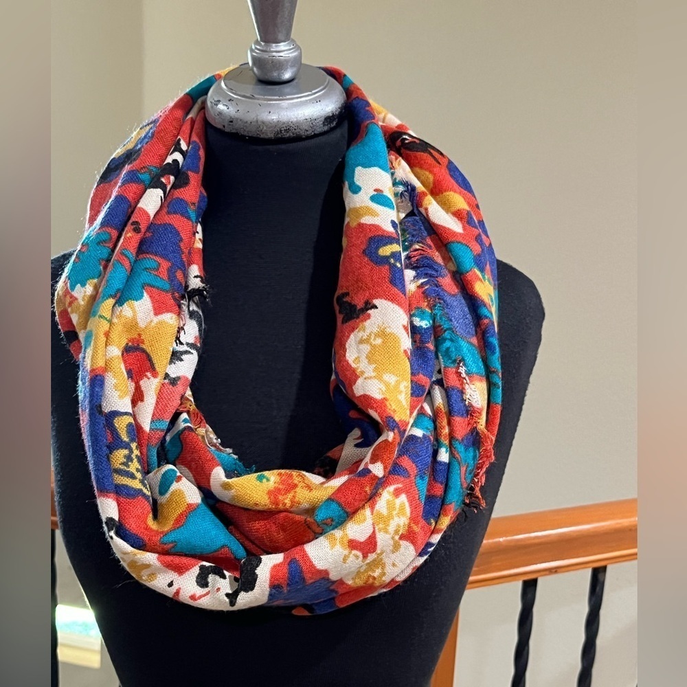 BKE, Colorful Abstract Infinity Scarf, BOHEMIAN, CASUAL, WOMEN, ONE SIZE!
